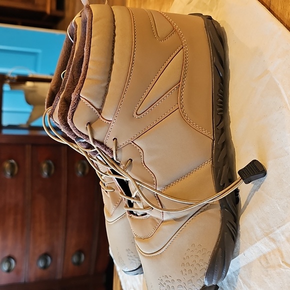 💖 HIKE FOOTWEAR TAN & BROWN Hiking Boots  (💲price reduced!) 💖 NWT - Picture 4 of 13